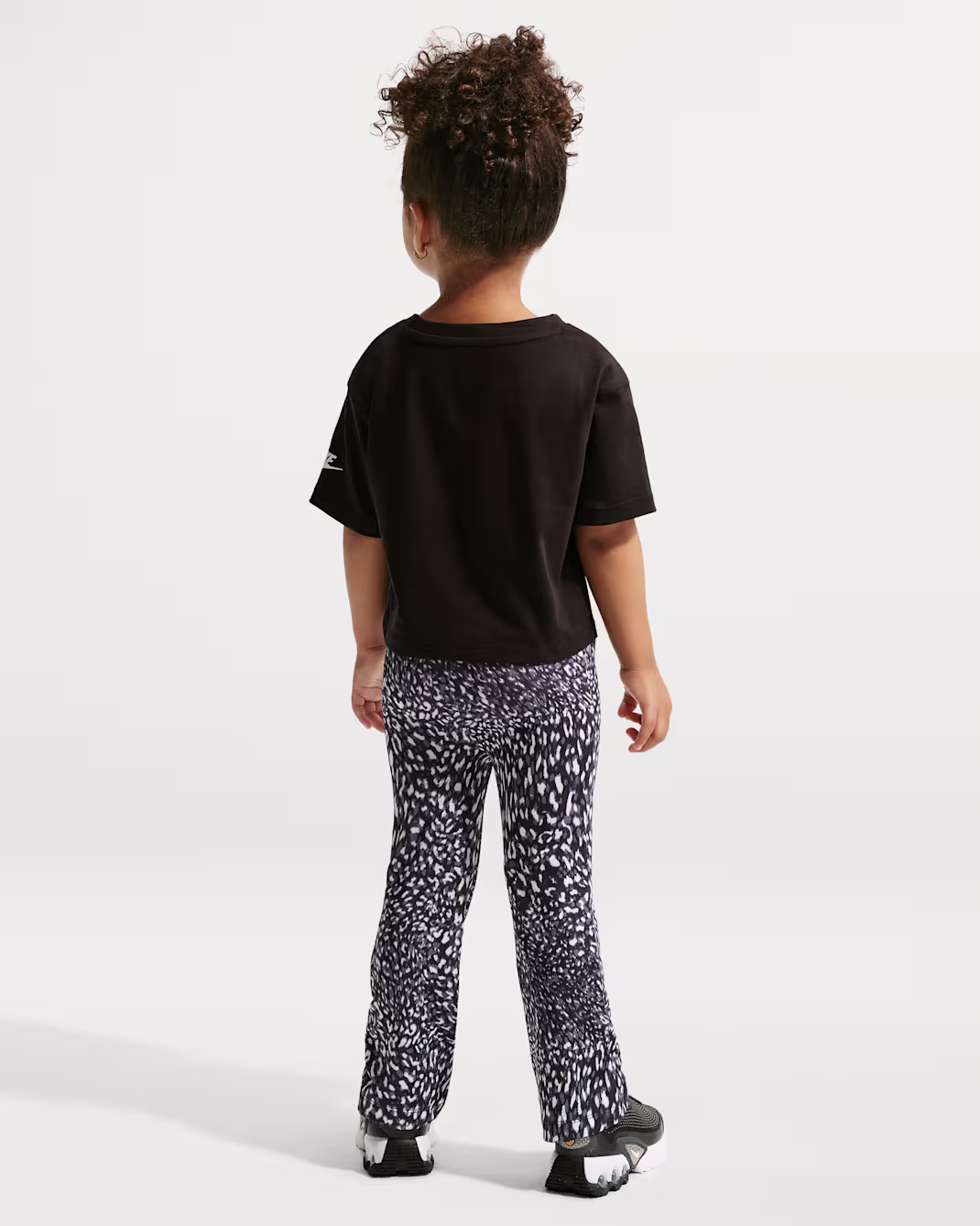 Nike Leopard Logo Tee - Image 5